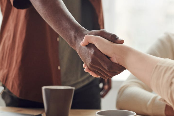 深鯊集團(tuán)招賢納士